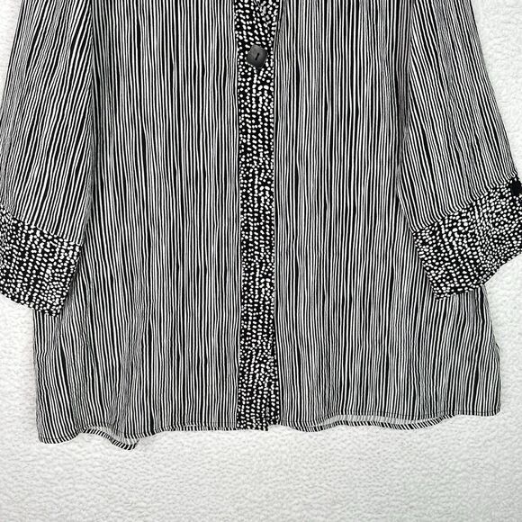 Habitat Tunic Top Size L‎ Textured Gray Artsy Minimalist Lagenlook Relaxed NWOT - Picture 3 of 14
